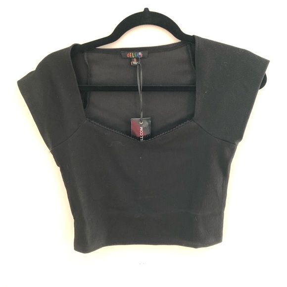 Dolls kill x Delia’s cropped black tee - Picture 1 of 3